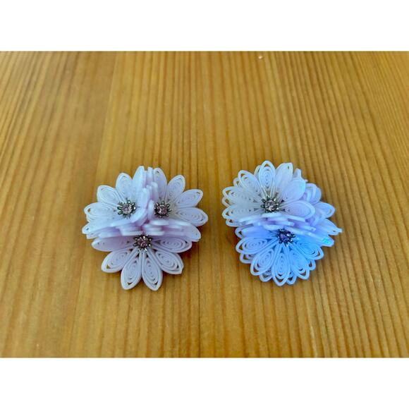 Vintage 1960s Purple Plastic Flower Clip On Earrings 1/75" Rhinestone Center - Picture 2 of 4